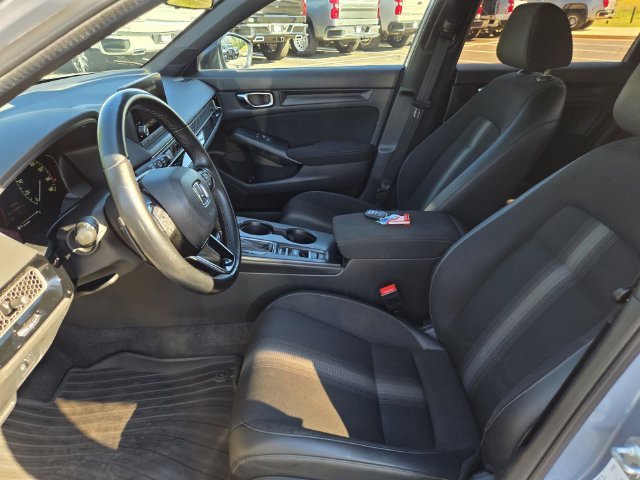 Used 2024  Honda Sport image 17