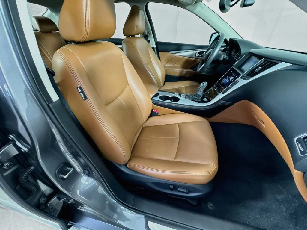 Certified Used 2023 Gray INFINITI LUXE image 37