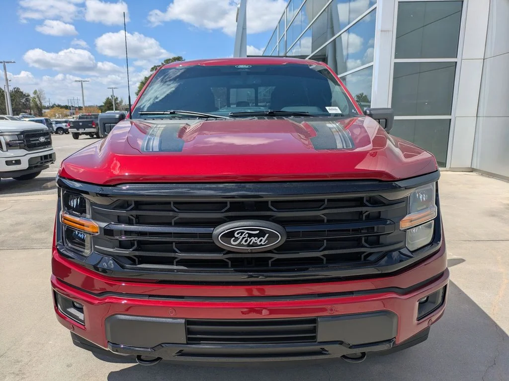 New 2026 Ruby Red Metallic Tinted Clearcoat Ford XLT image 8