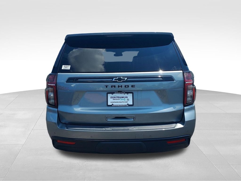 Used 2023 Gray Chevrolet Z71 image 4