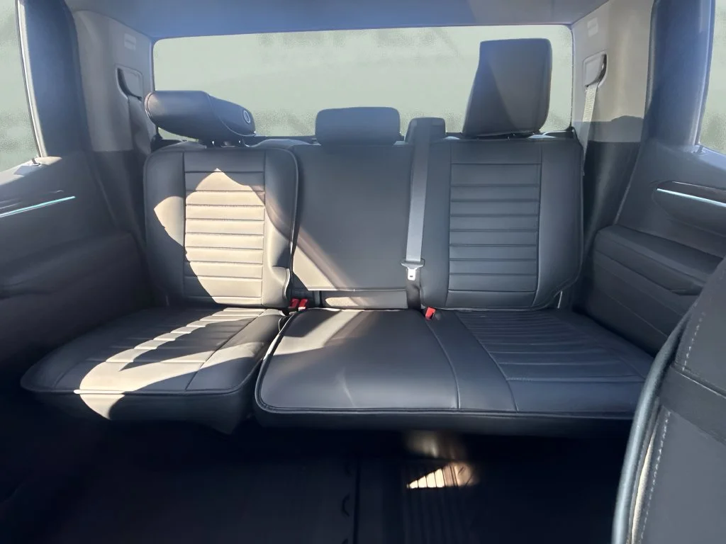 Used 2025 White Chevrolet LT image 10
