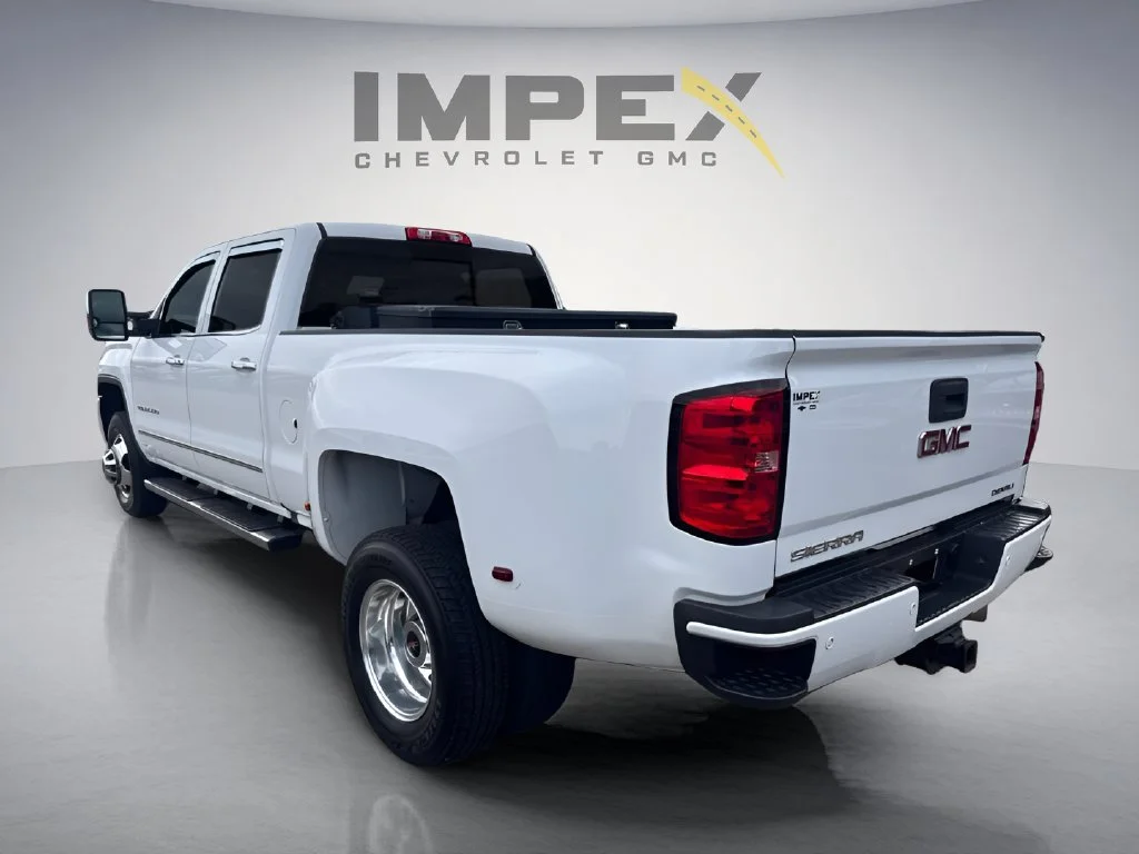 Used 2016 SUMMIT WHITE GMC Denali image 1