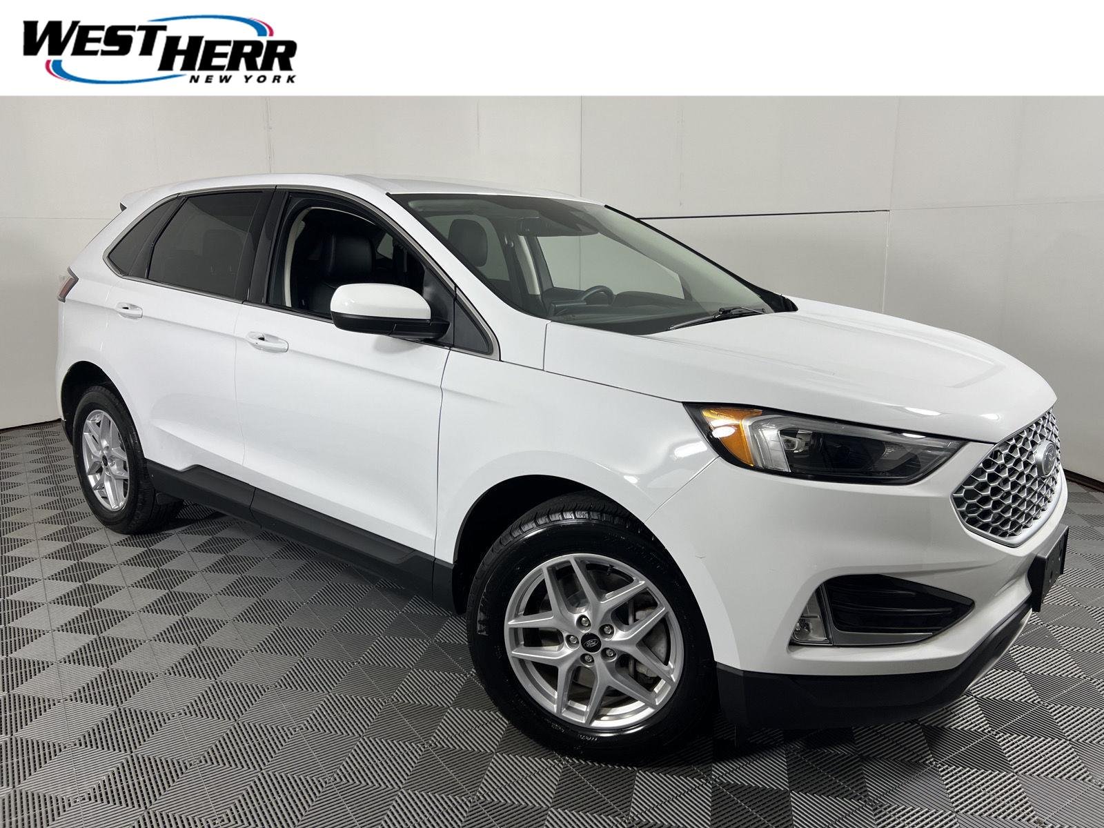 Used 2023 Oxford White Ford SEL image 1