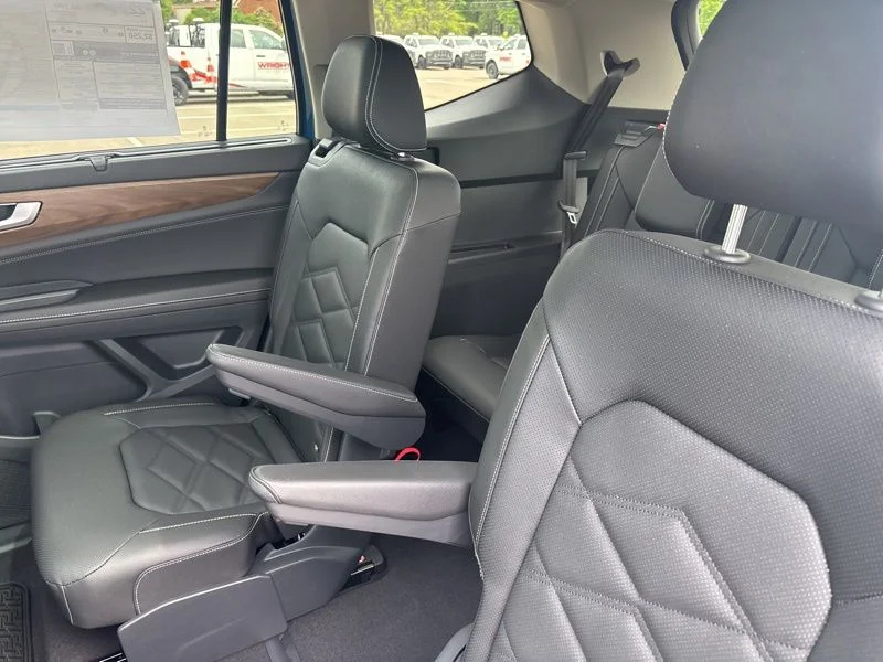 New 2026 Blue Volkswagen 2.0T SE w/Technology image 22