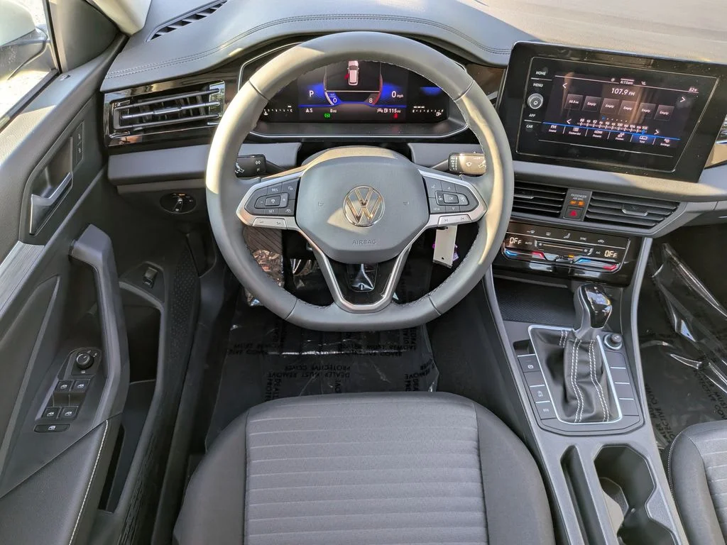 New 2026 White Volkswagen 1.5T S image 10