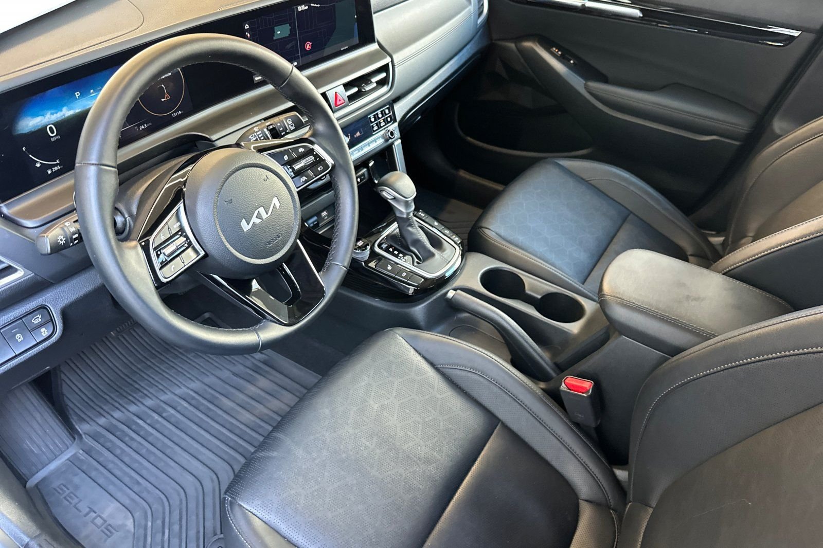 Used 2025 Gray Kia EX image 10
