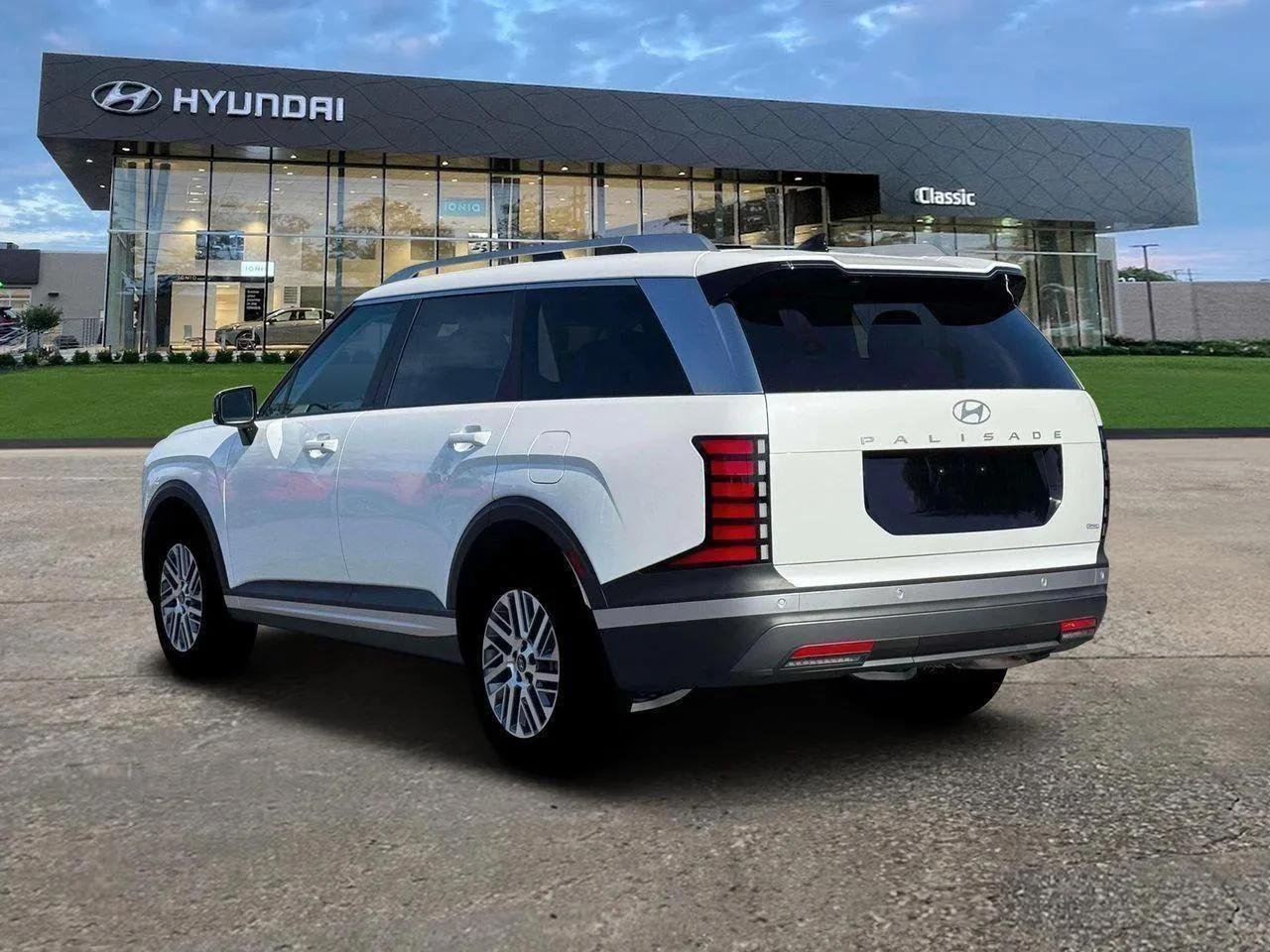 New 2026 Creamy White Pearl Hyundai SEL 7P image 5