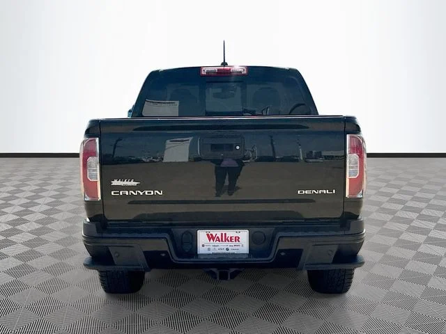 Used 2019 Black GMC Denali image 6