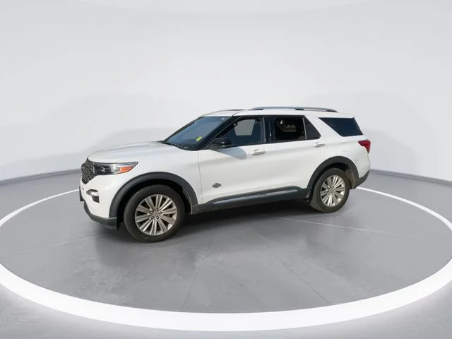 Used 2022 White Ford King Ranch image 4