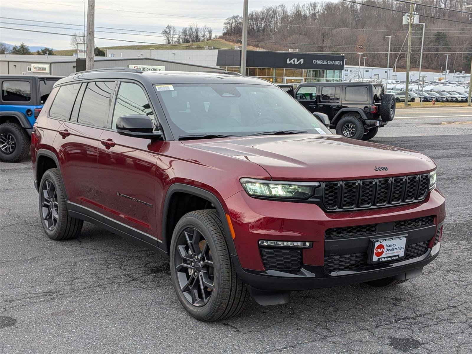 New 2025 Velvet Red Pearl-Coat Exterior Paint Jeep Limited image 3