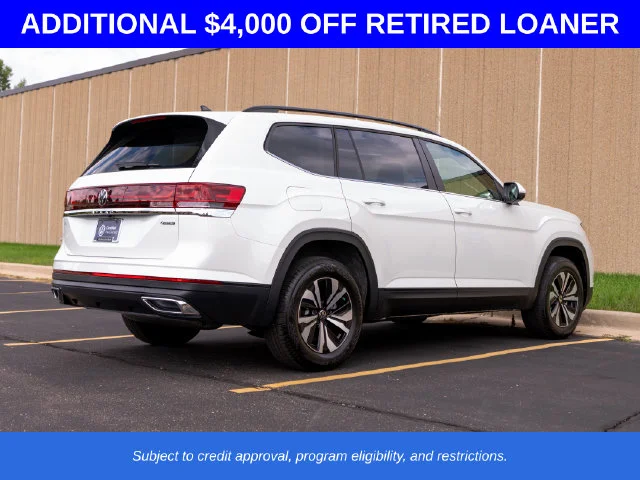 New 2026 White/off-white Volkswagen SE image 9