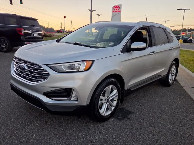 Used 2019 Silver Ford SEL image 3