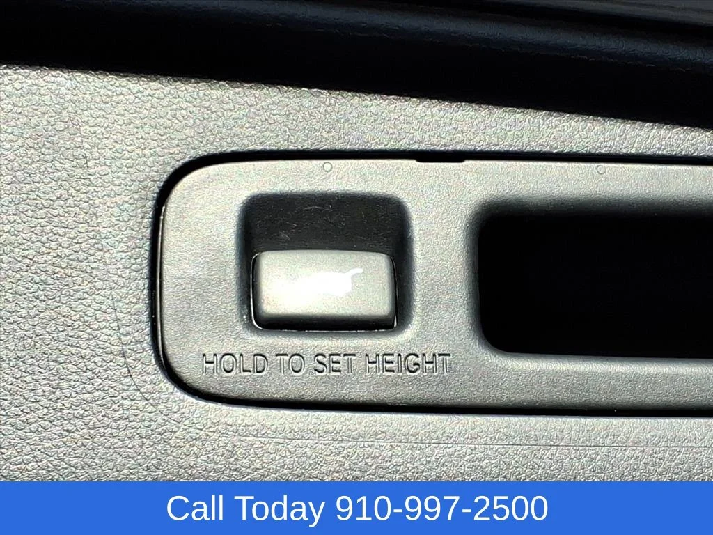 Used 2025 Gray Honda EX-L image 23