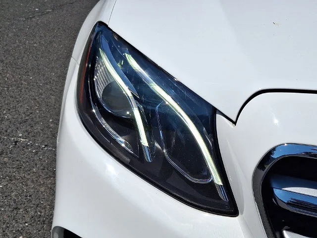 Used 2019 White Mercedes-Benz E 300 image 9