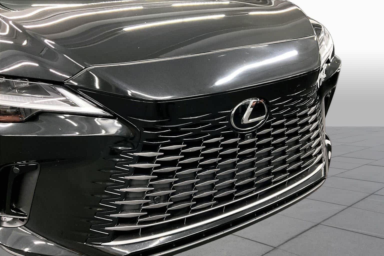 Certified Used 2024 Caviar Lexus Luxury image 30