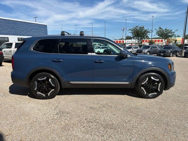 Used 2025 Midnight Lake Blue Kia S image 6