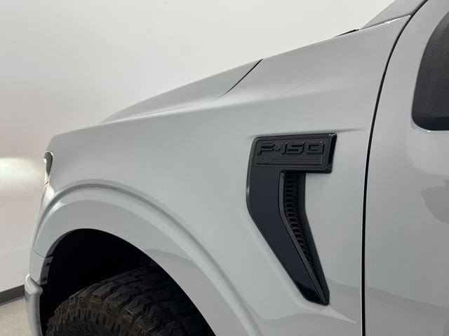 Used 2024 Avalanche Ford XLT image 44