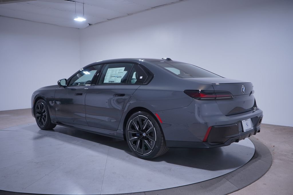 2026 Bmw 740i photo 2