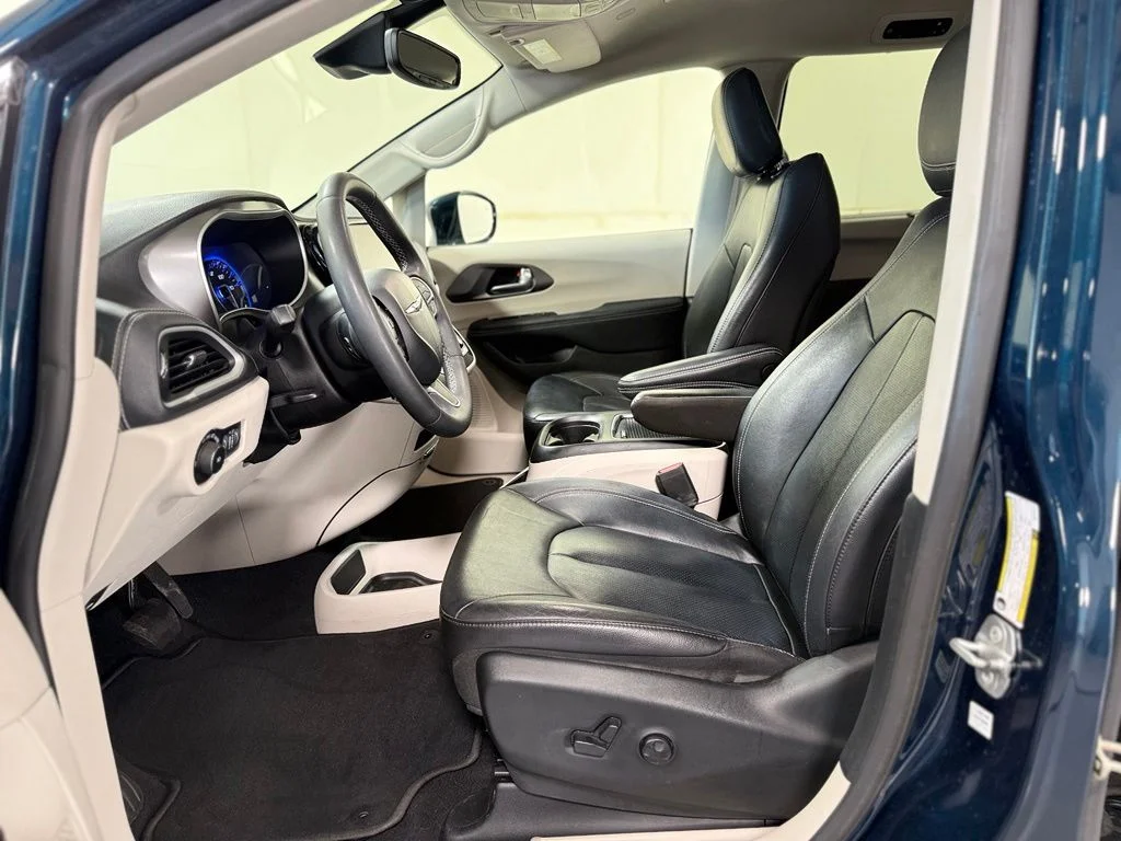Used 2022 Blue Chrysler Touring L image 12