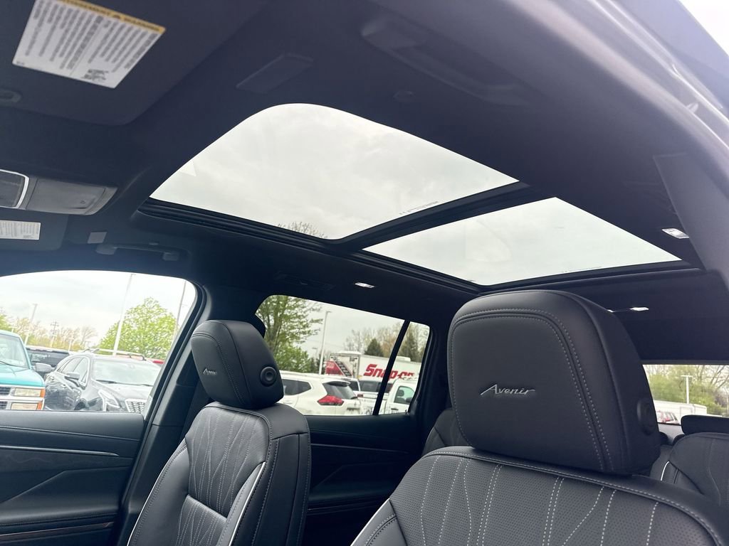 2026 Buick Enclave Avenir - Photo 19