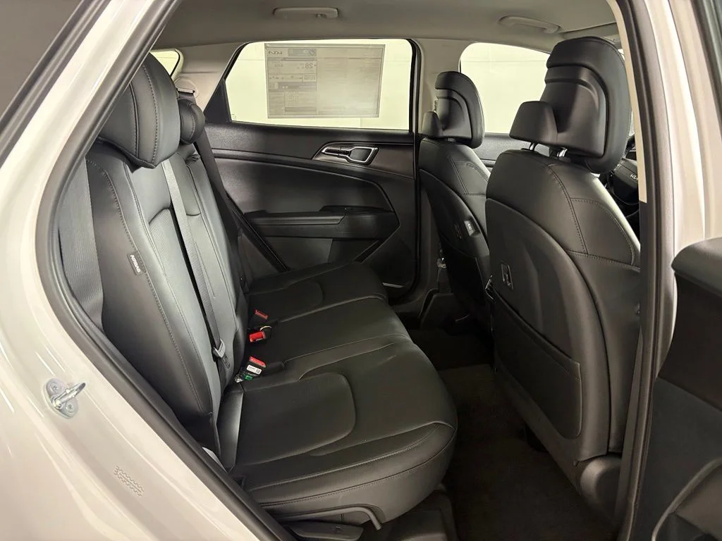 New 2026 Glacial White Pearl Kia EX image 41