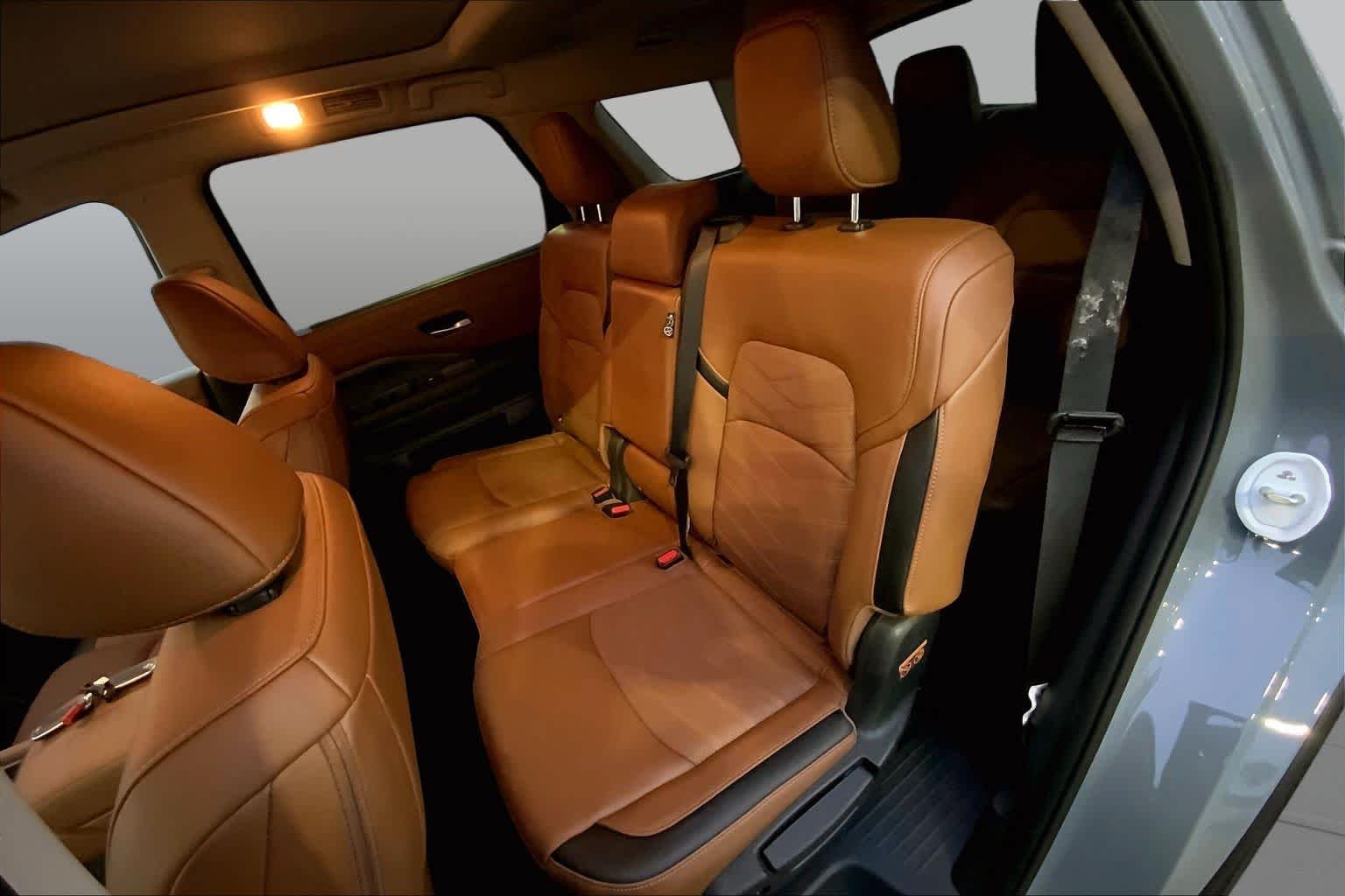 Used 2025 Boulder Gray Pearl Nissan Platinum image 19