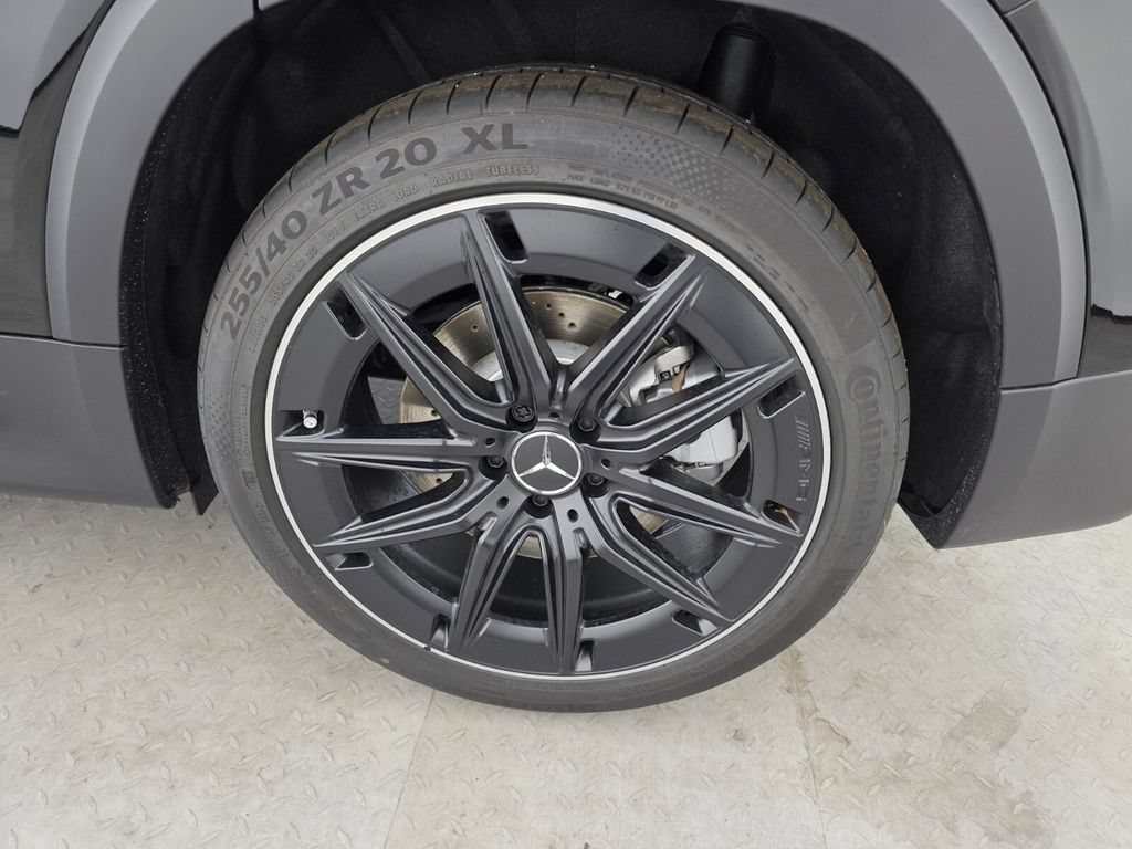 2026 Mercedes-Benz GLB AMG GLB 35 - Photo 33