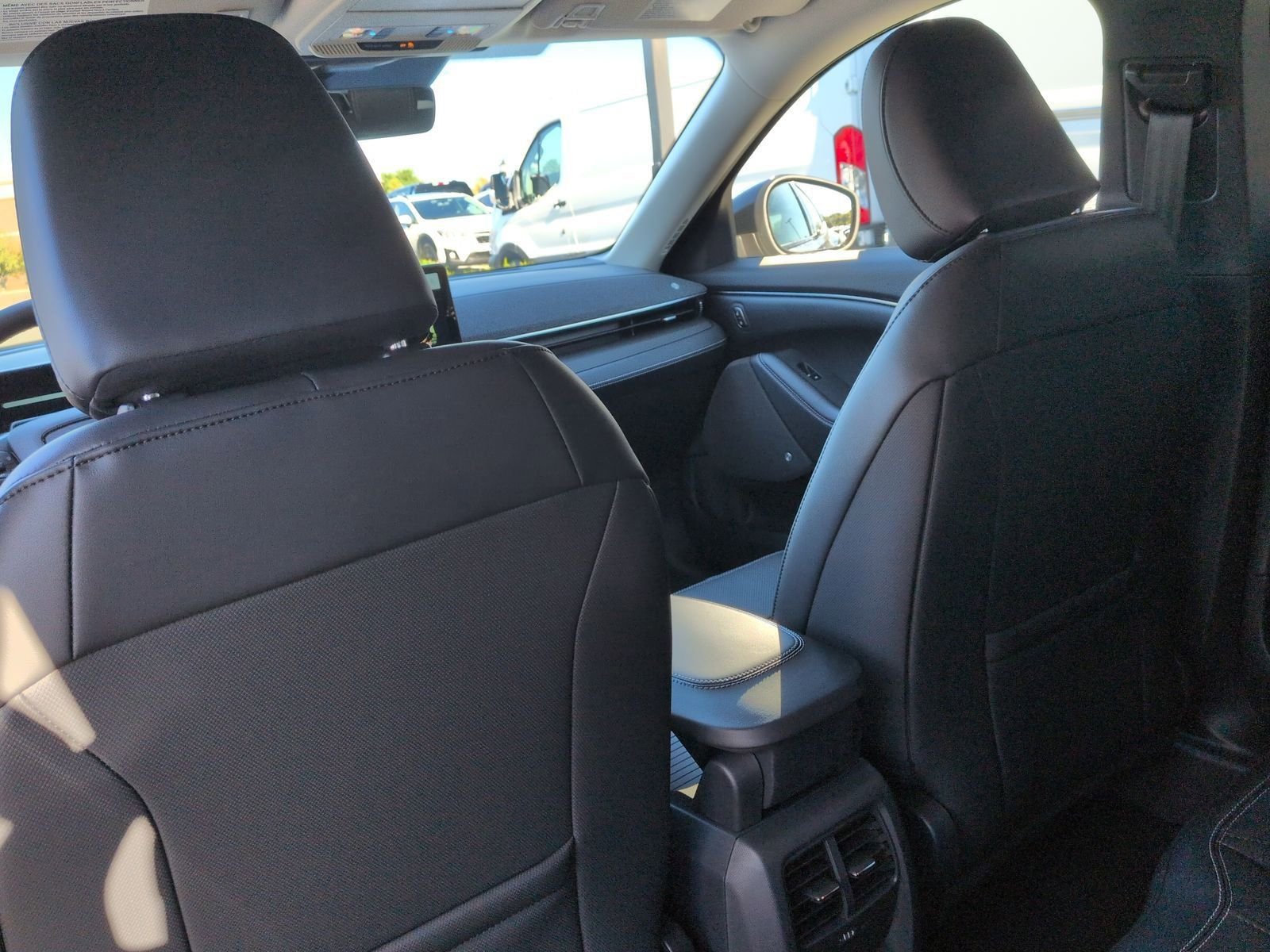 2025 Ford Mustang Mach-E Premium - Photo 19