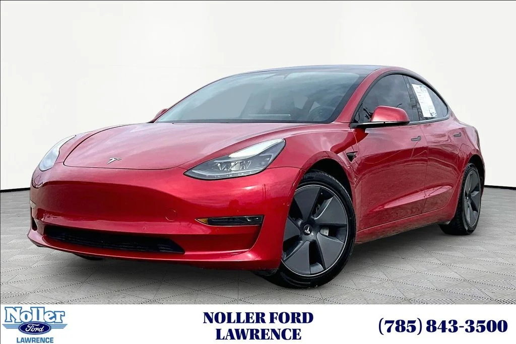 2021 Tesla Model 3 Standard Range Plus's photo