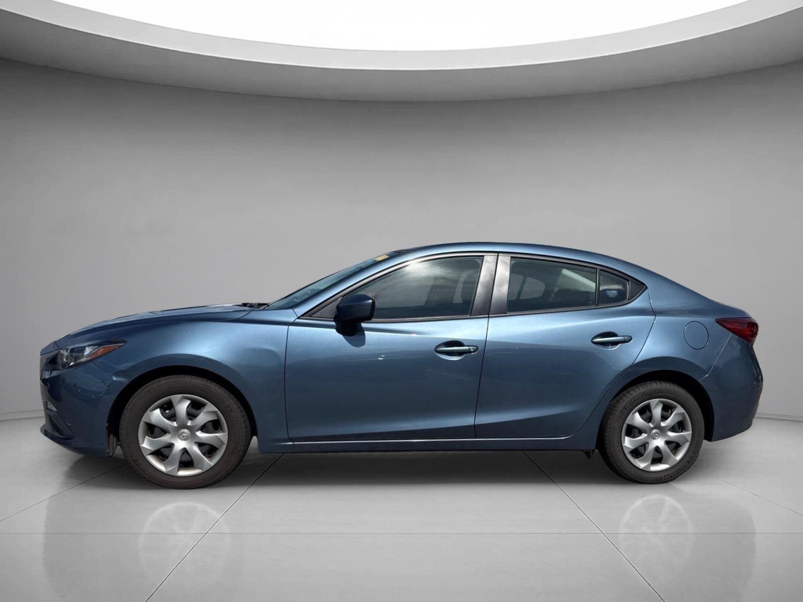 Used 2015 Blue Reflex Mica Mazda i Sport image 5