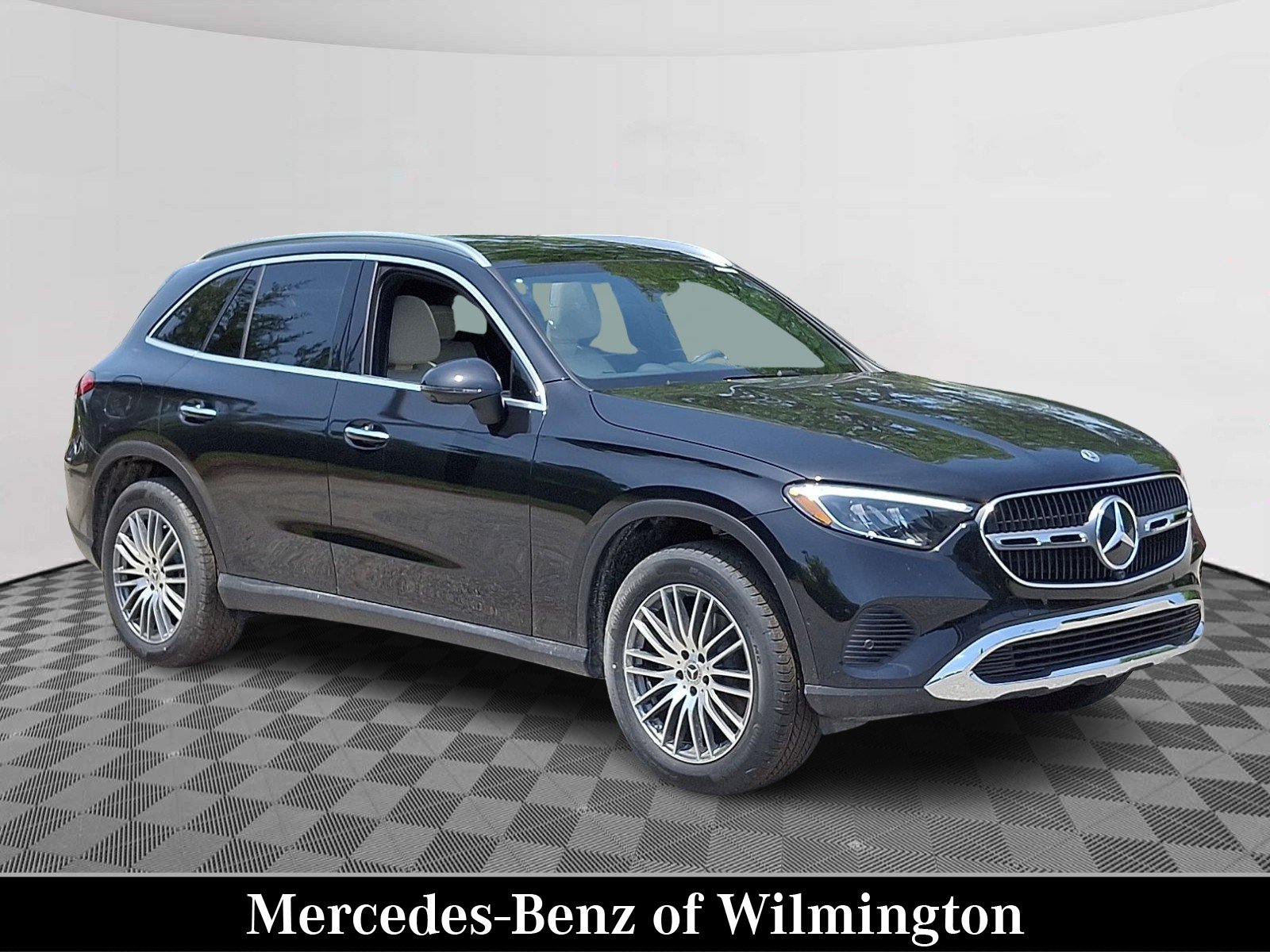New 2026 Obsidian Black Metallic Mercedes-Benz GLC 300 image 1