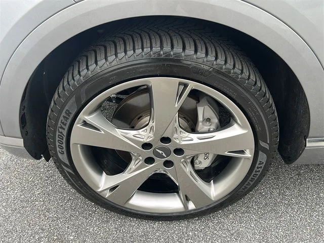 Used 2024 Silver Genesis 3.5T image 11