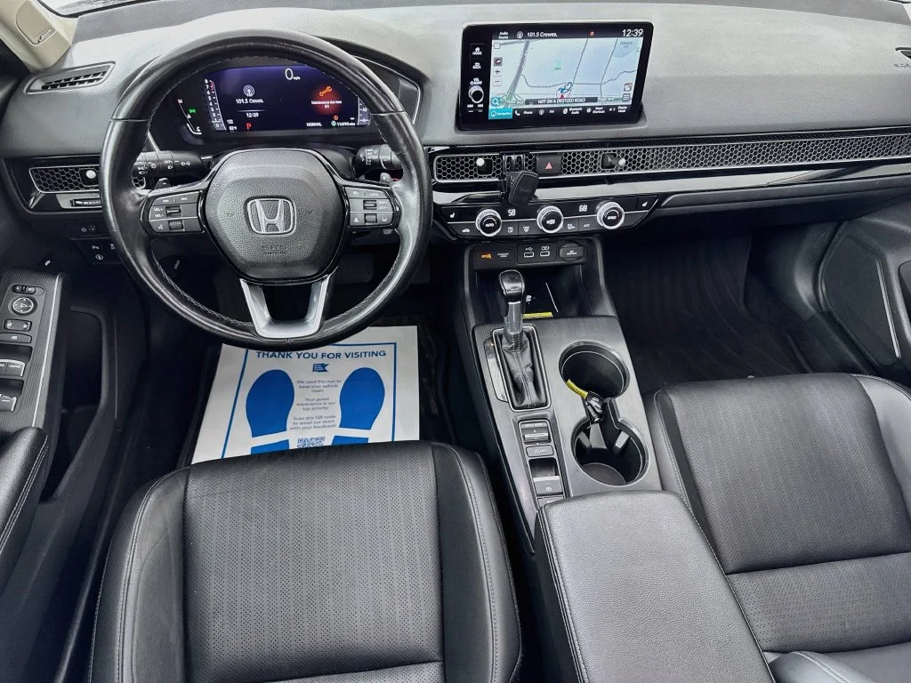 Certified Used 2022 Platinum White Pearl Honda Touring image 31