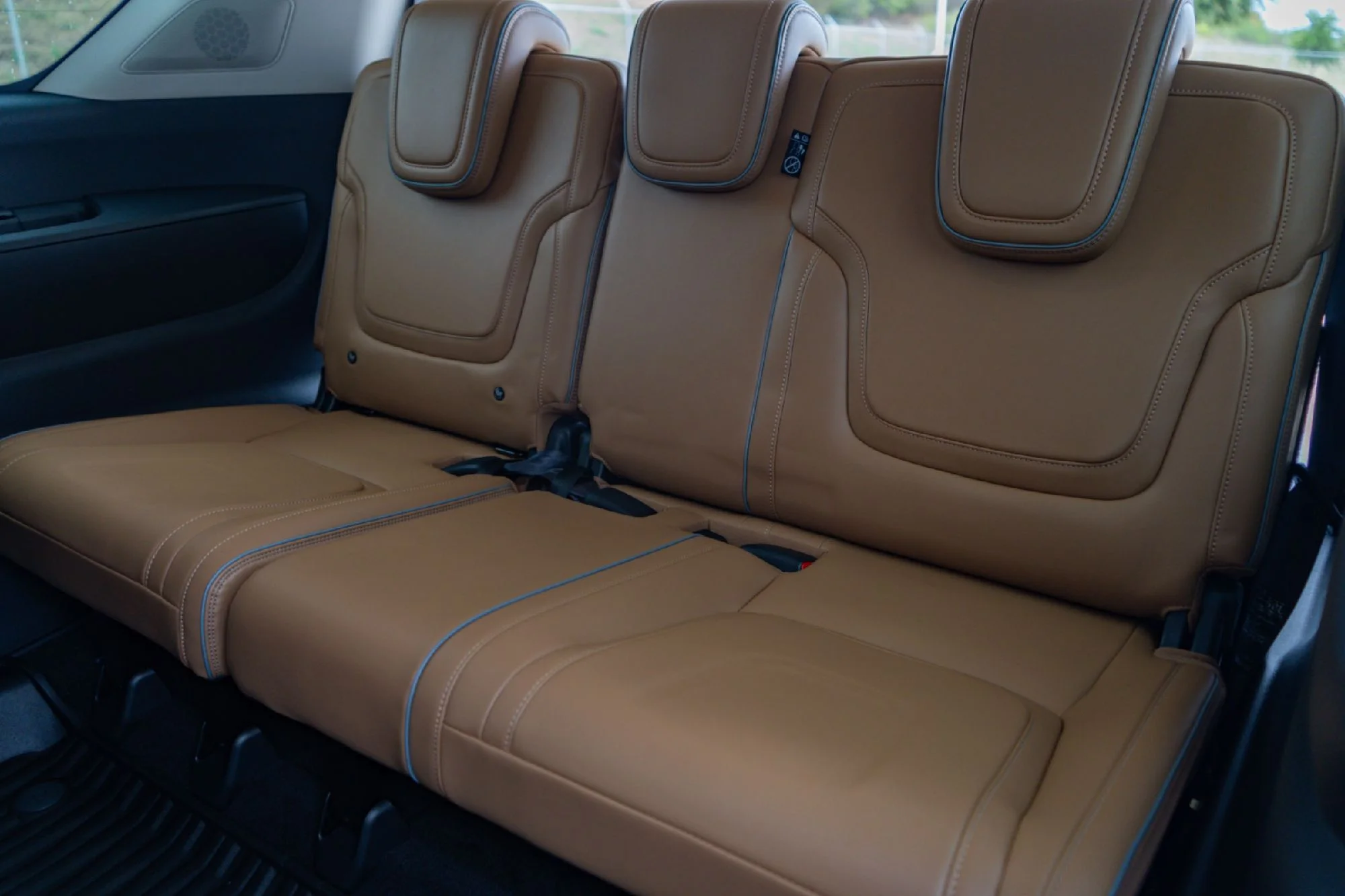 Certified Used 2027 White INFINITI LUXE image 24
