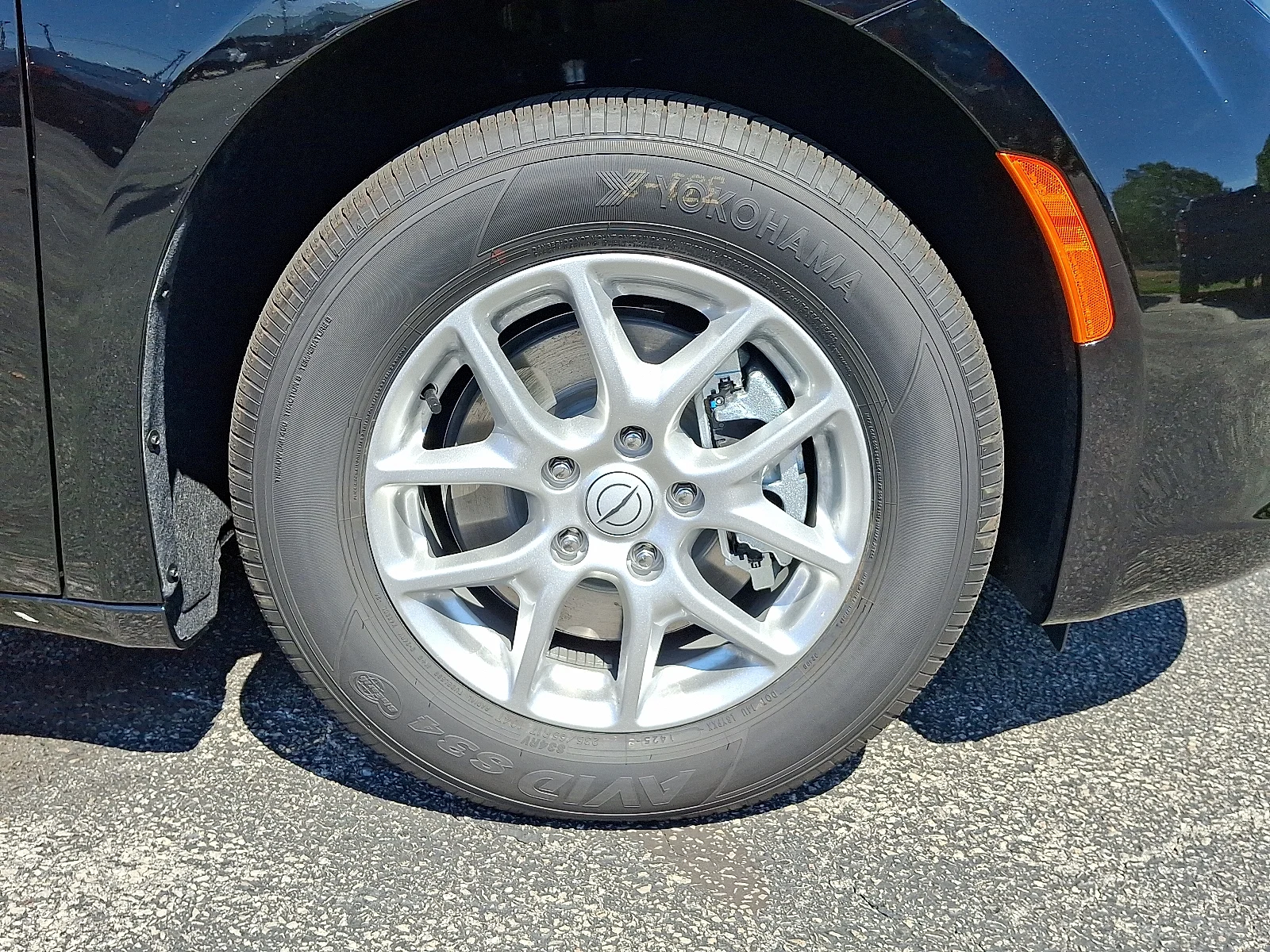 2026 Chrysler Voyager LX - Photo 10