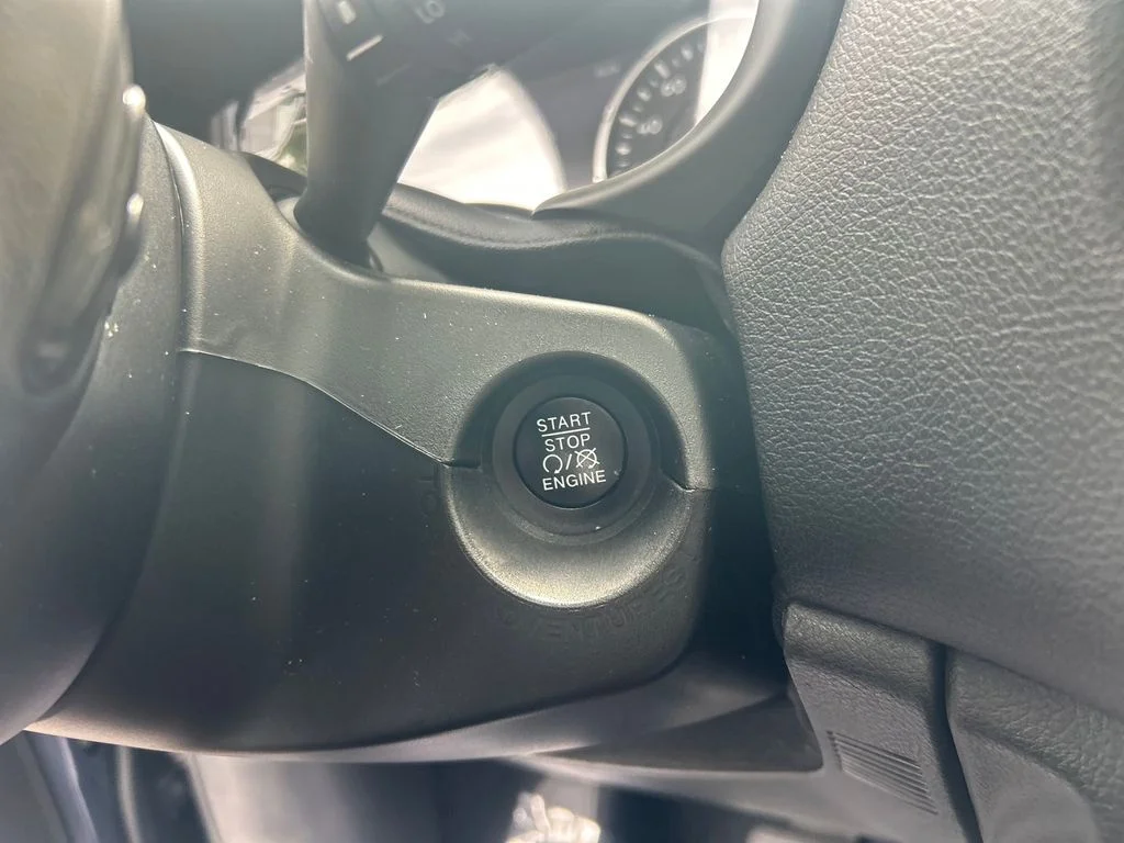 Used 2021 Blue Jeep Trailhawk image 19