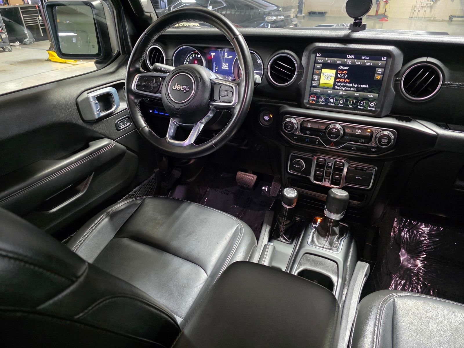 Used 2022 Granite Crystal Metallic Clearcoat Jeep Unlimited Sahara 4xe image 20