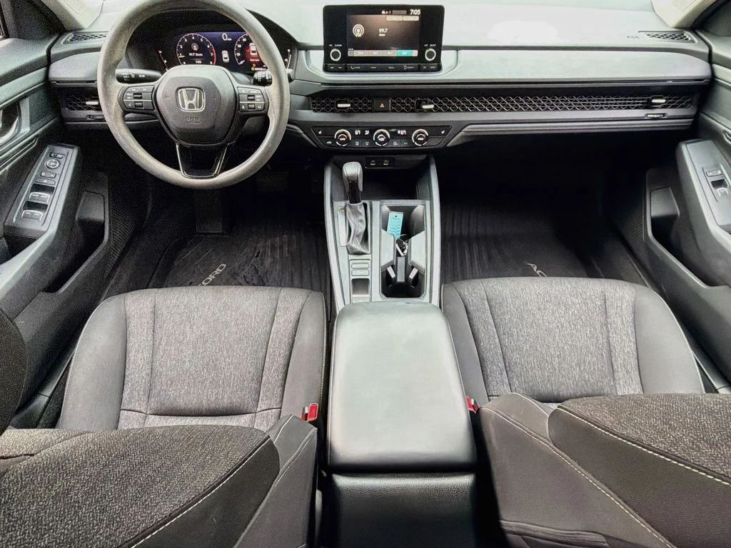 Used 2023  Honda EX image 31