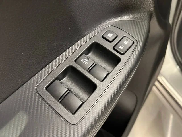 New 2026 Silver Mitsubishi LE image 10