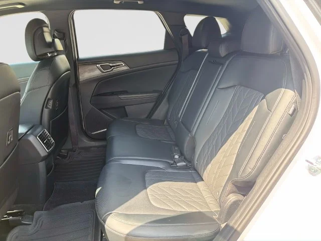 Used 2024 White Kia X-Line image 18