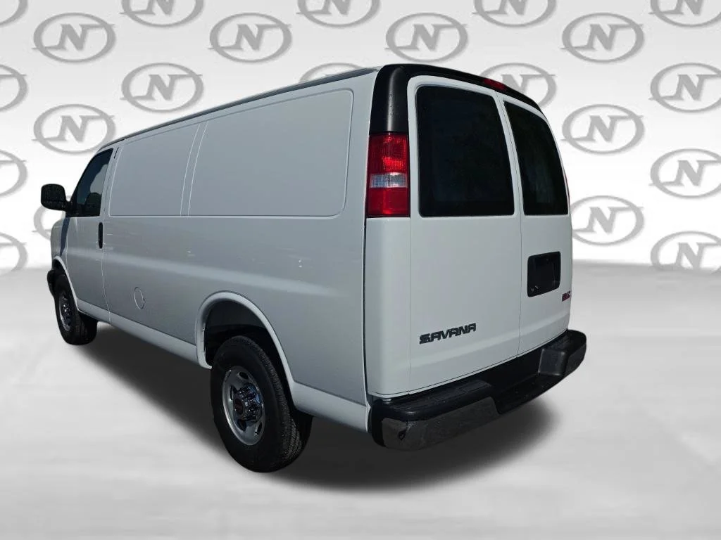 2026 GMC Savana Cargo Work Van - Photo 12