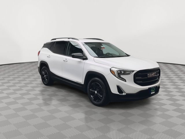 Used 2018 Summit White GMC SLE image 32