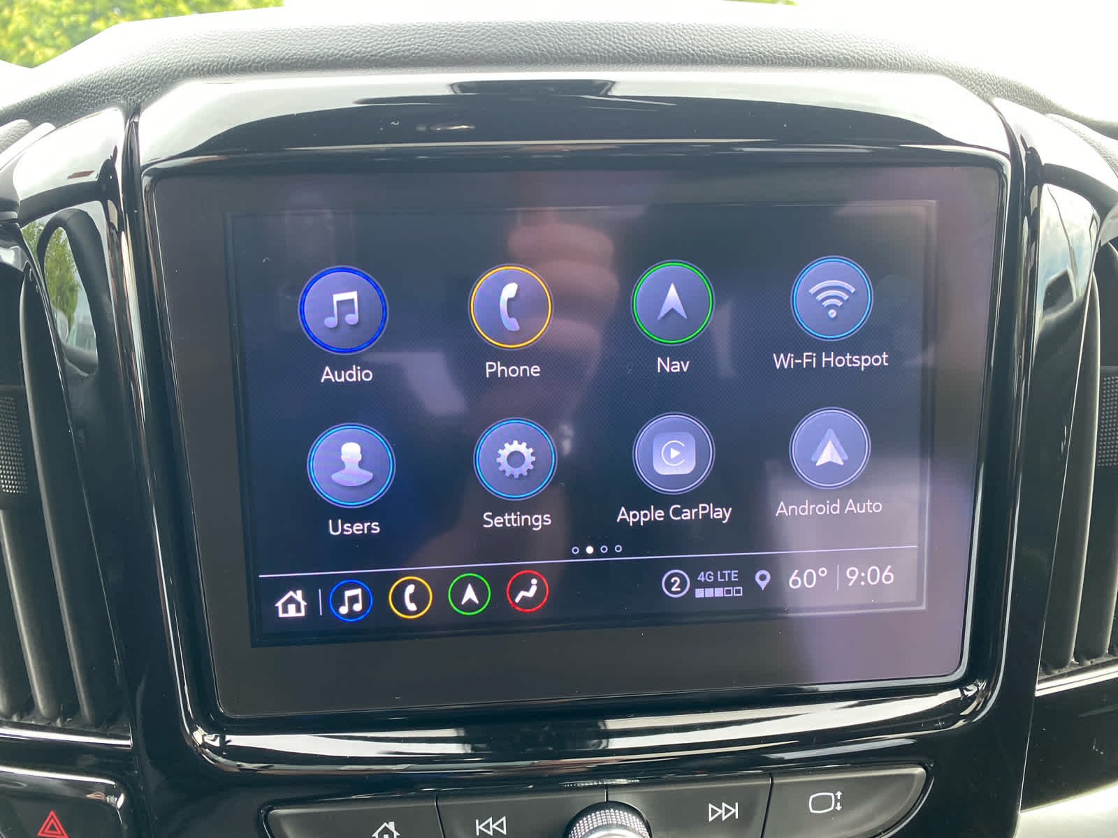 Used 2023 Iridescent Pearl Tricoat Chevrolet High Country image 16
