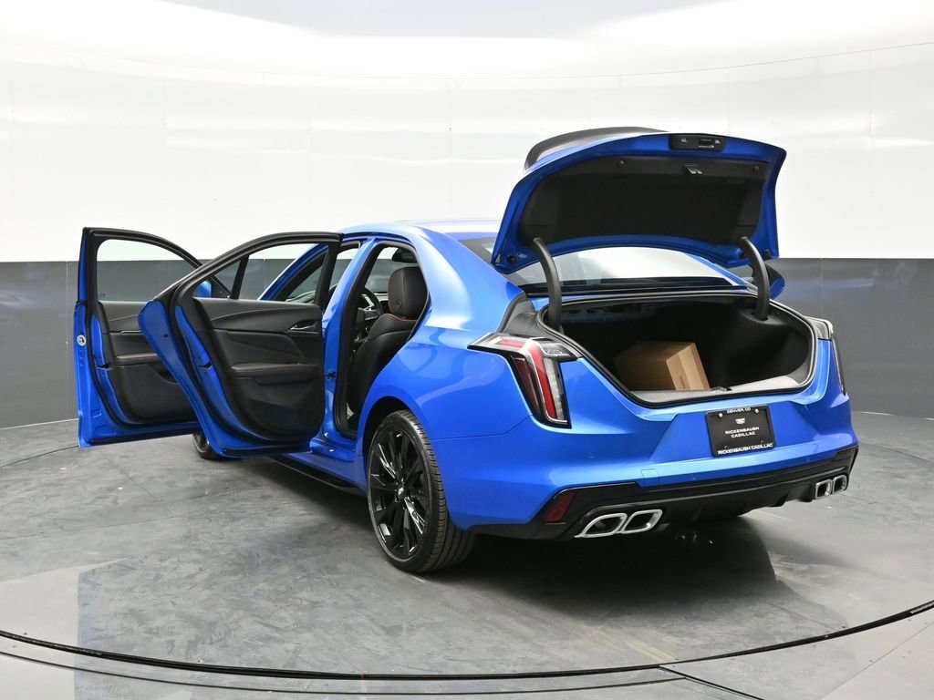 2025 Cadillac CT4 V-Series - Photo 37