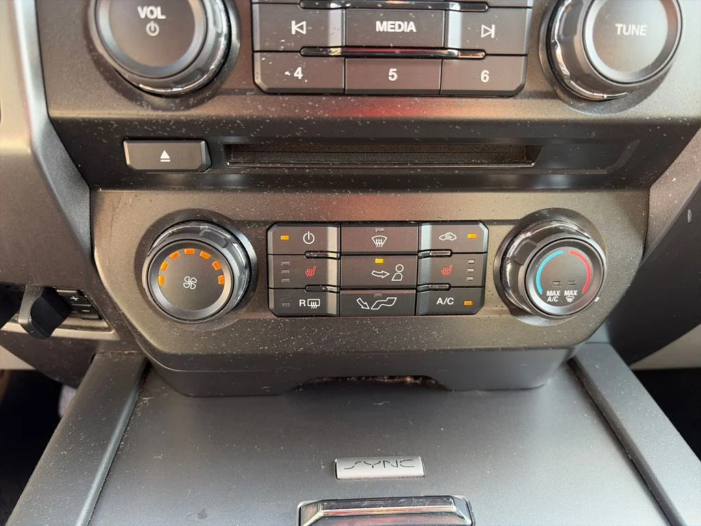 Used 2018 Blue Ford XLT image 42