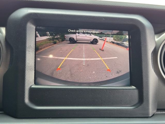 Used 2023  Jeep Sport S image 19