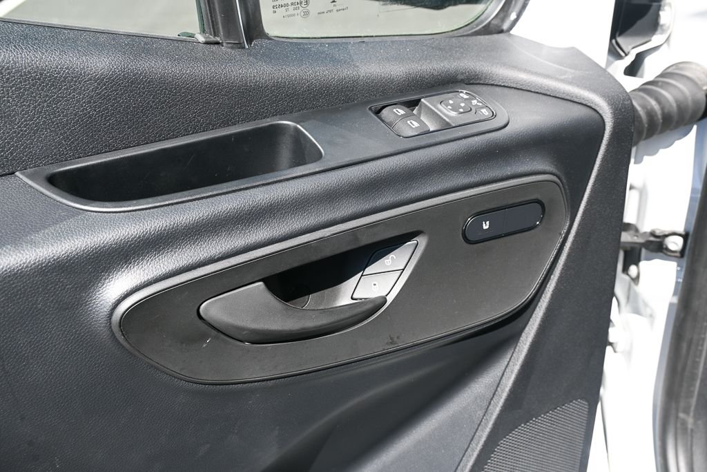 Used 2025 Arctic+White Mercedes-Benz Cargo 144 WB image 8
