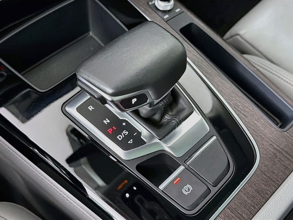 Used 2023 Black Audi 55 Premium image 17