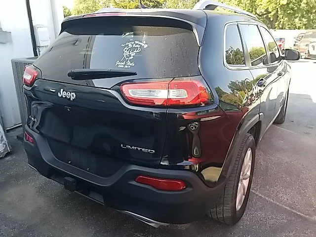 Used 2015 Black Jeep Limited image 21