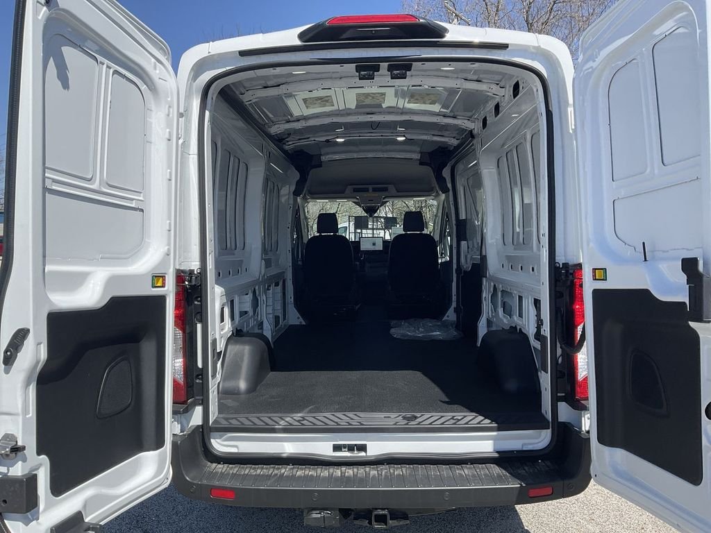 New 2026 Oxford White Ford Cargo Van image 20